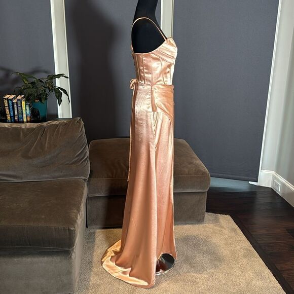 Women’s Full Length Prom Party Dress Criss Cross Straps Leg Slit Size 2 NEW - Picture 4 of 12